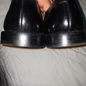 Allen Edmonds dress shoes, size 9 EEE.